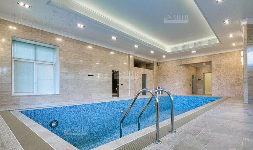 2-этажный коттедж 900 м² с отделкой