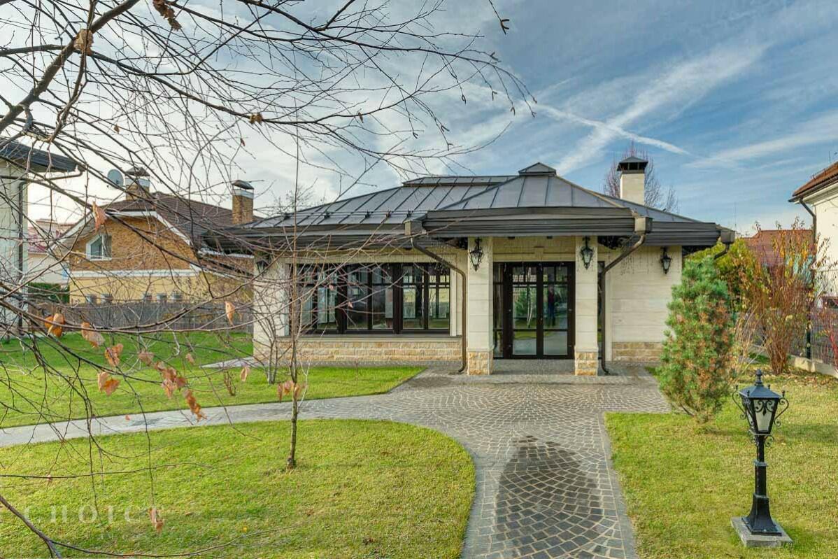 2-этажный коттедж 900 м² с отделкой