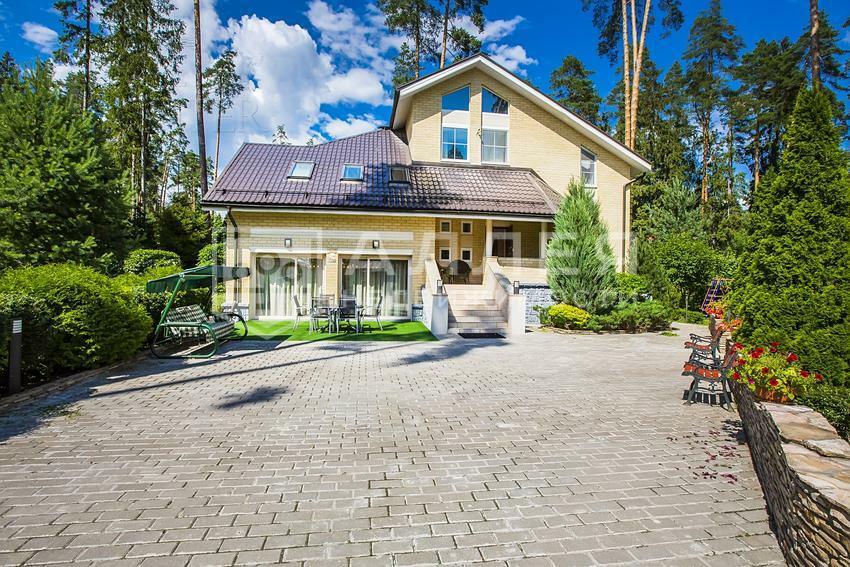 2-этажный коттедж 450 м² с отделкой