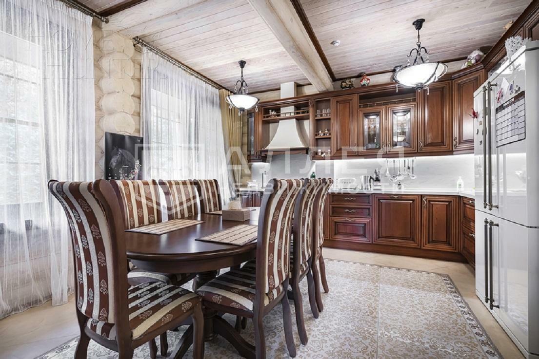 2-этажный коттедж 320 м² с отделкой