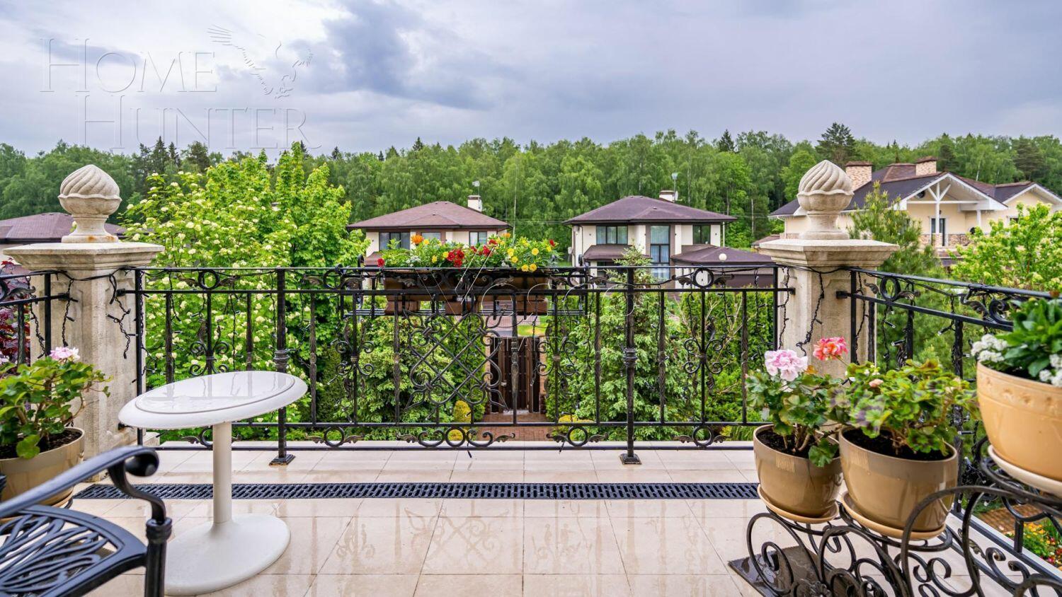 3-этажный коттедж 580 м² с отделкой