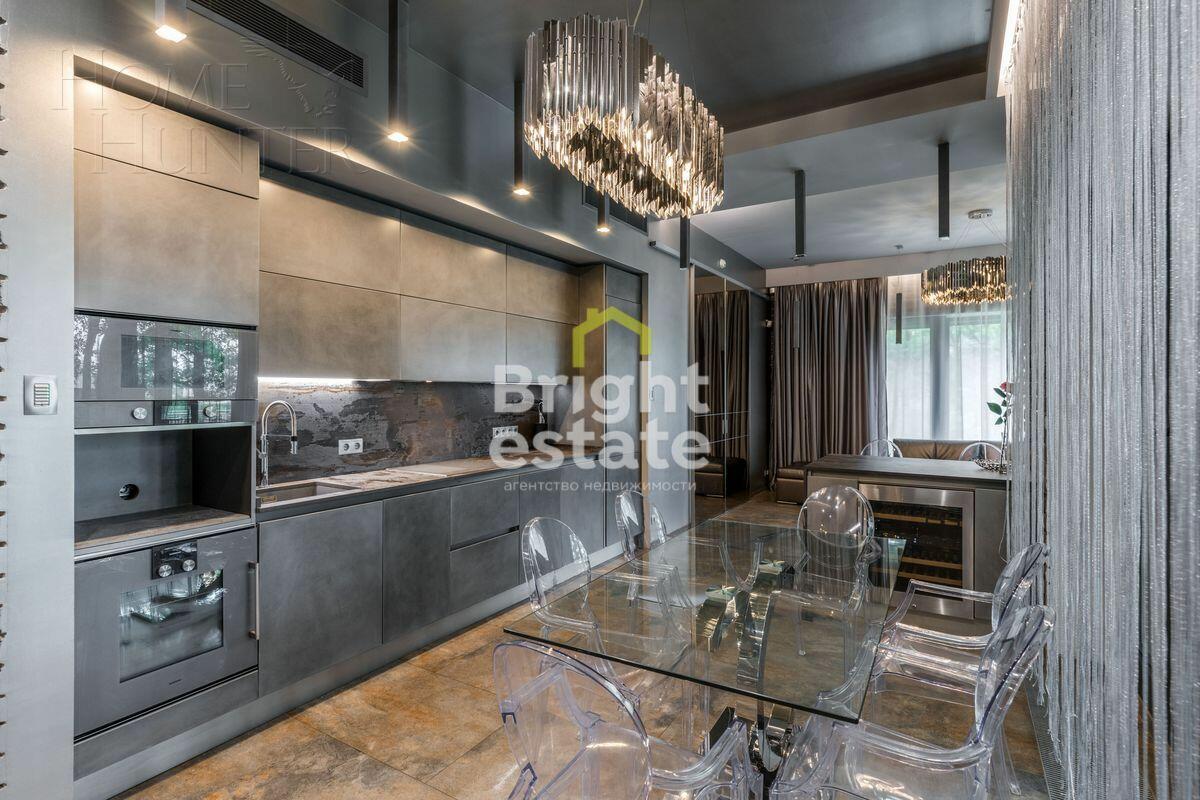 3-КОМН. КВАРТИРА С ОТДЕЛКОЙ 112.1 М² НА 1 ЭТАЖЕ