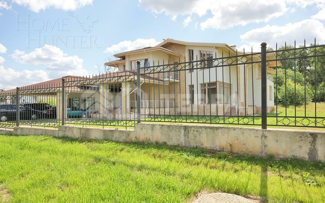 2-этажный коттедж 1 000 м² без отделки