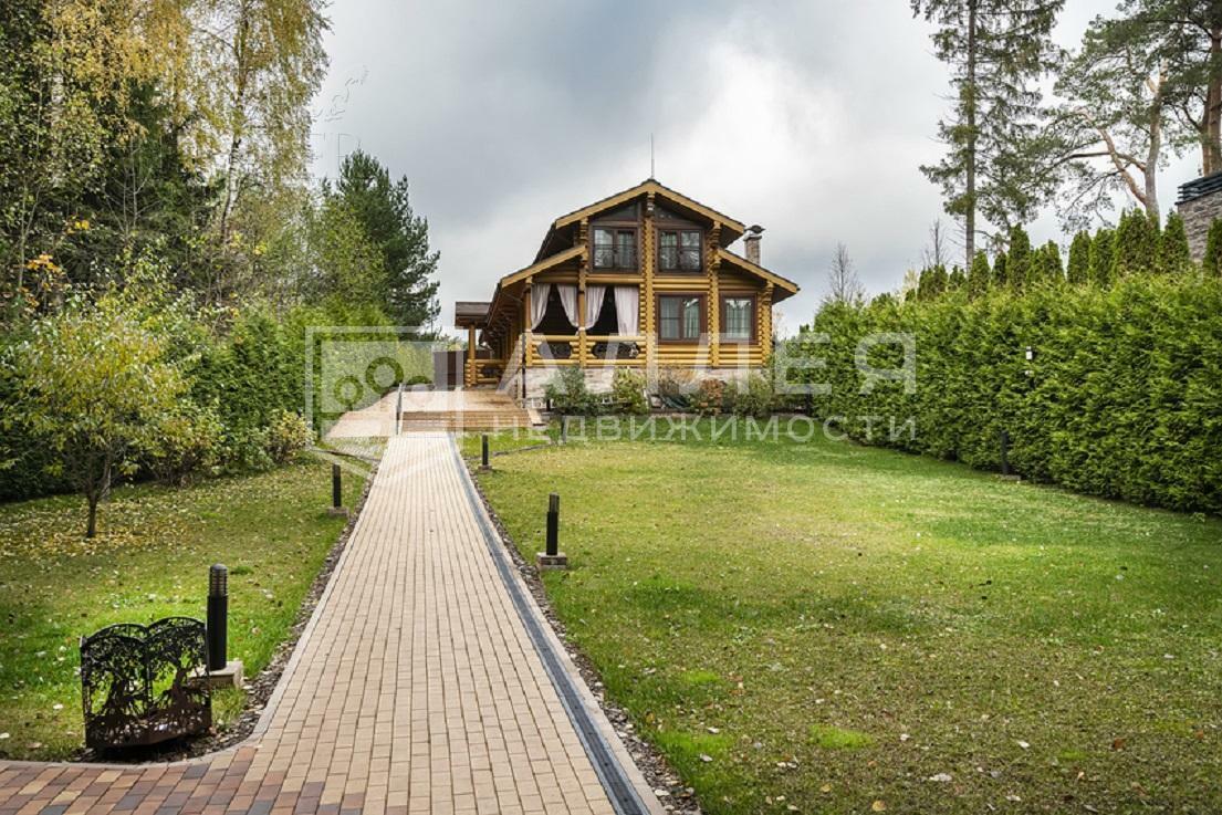 2-этажный коттедж 320 м² с отделкой