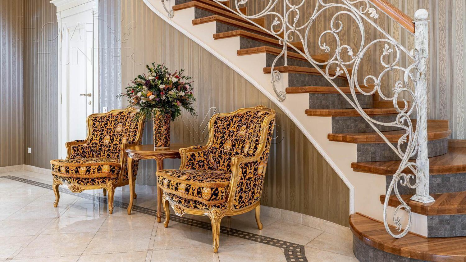 3-этажный коттедж 580 м² с отделкой