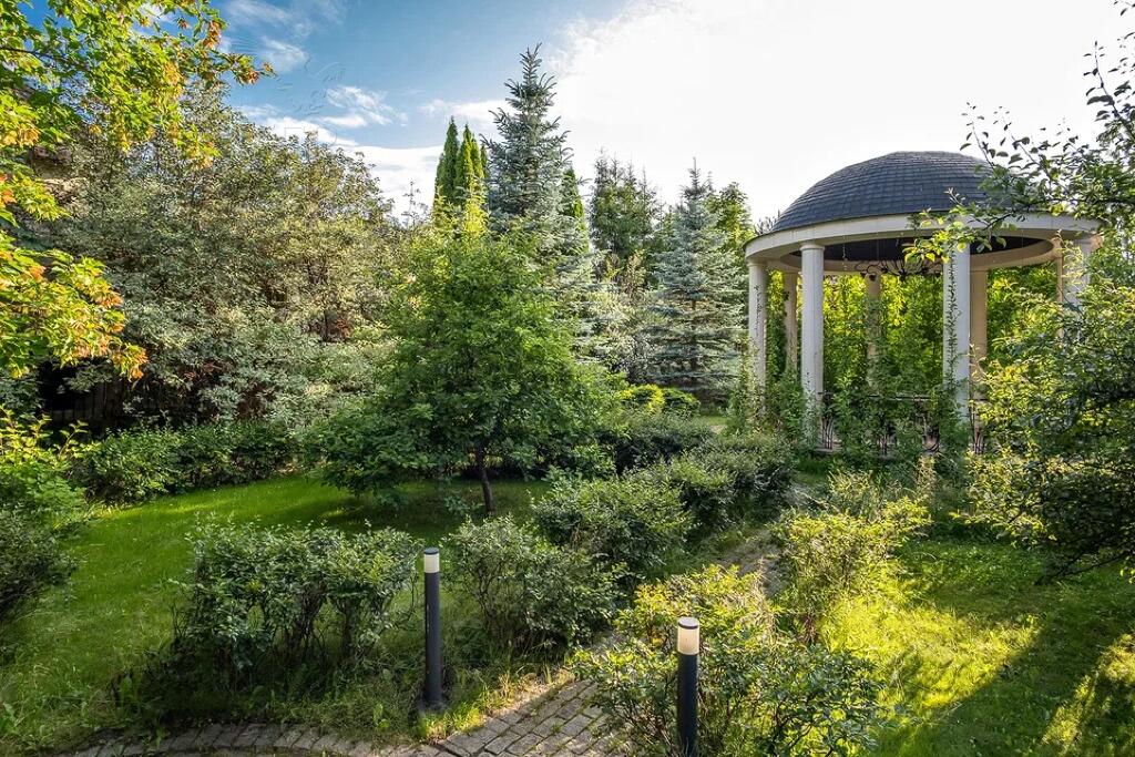 2-этажный коттедж 540 м² с отделкой