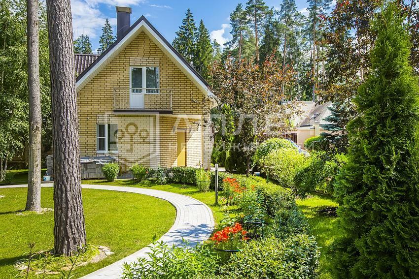 2-этажный коттедж 450 м² с отделкой