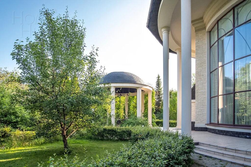 2-этажный коттедж 540 м² с отделкой