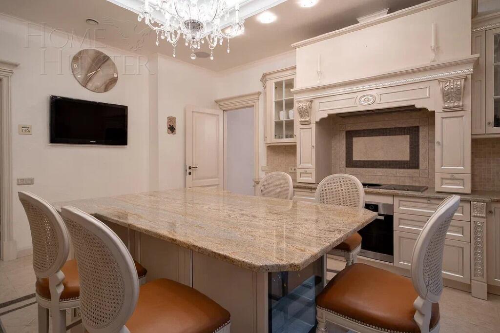 2-этажный коттедж 540 м² с отделкой