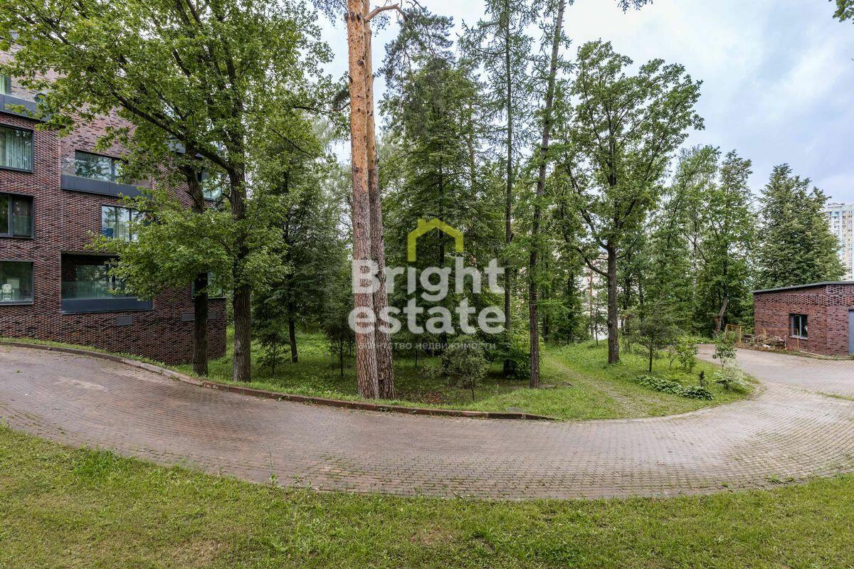 3-КОМН. КВАРТИРА С ОТДЕЛКОЙ 112.1 М² НА 1 ЭТАЖЕ