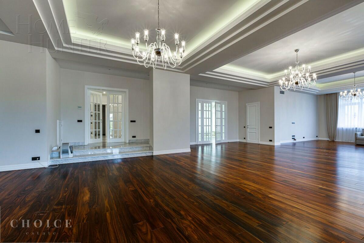 2-этажный коттедж 900 м² с отделкой