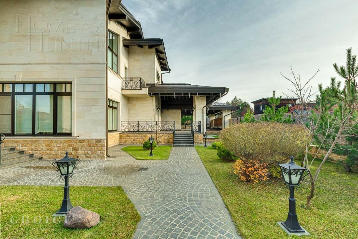 2-этажный коттедж 900 м² с отделкой