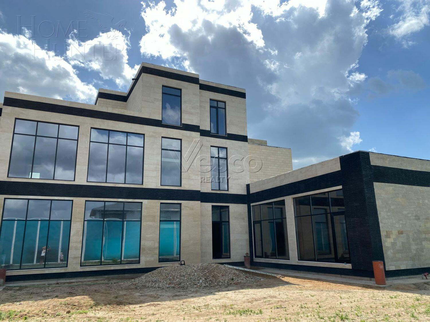 2-этажный коттедж 830 м² без отделки