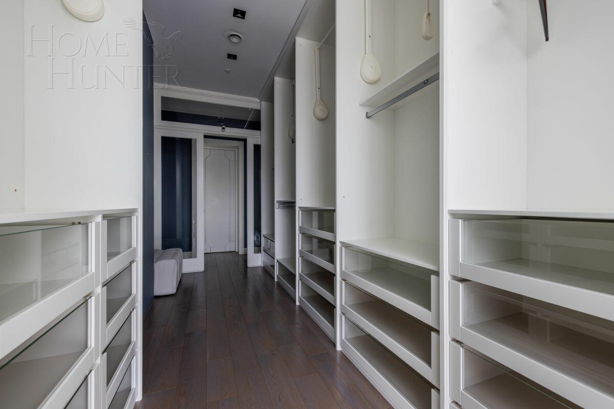 2-этажный коттедж 550 м² с отделкой