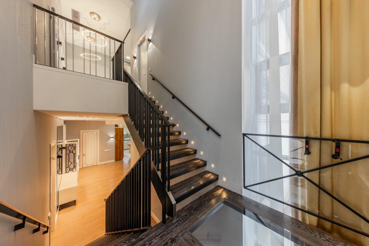 2-этажный коттедж 550 м² с отделкой