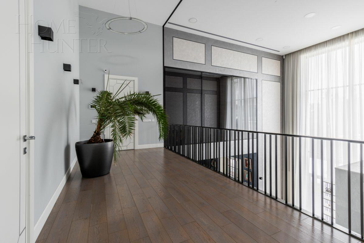 2-этажный коттедж 550 м² с отделкой