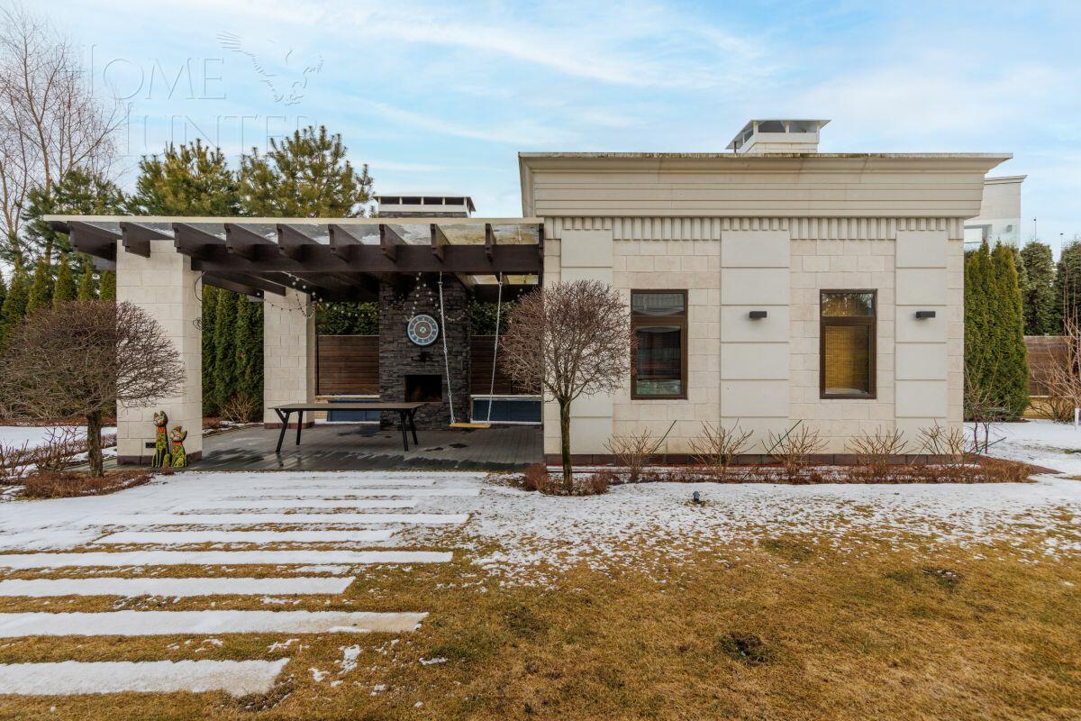 2-этажный коттедж 550 м² с отделкой