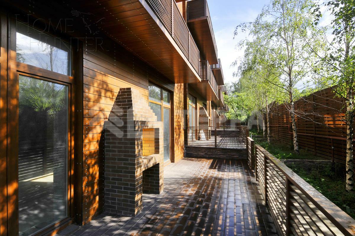 2-этажный таунхаус 380 м² с отделкой