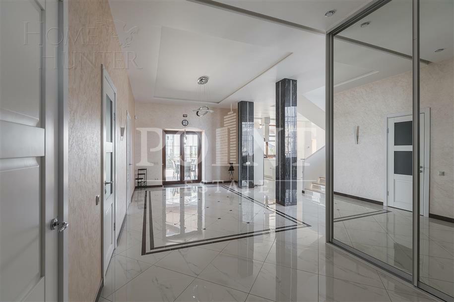 2-этажный коттедж 680 м² с отделкой