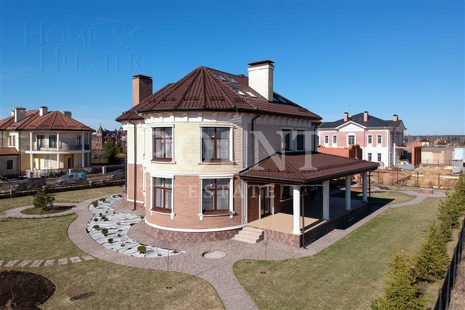 2-этажный коттедж 680 м² с отделкой