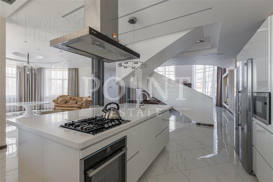 2-этажный коттедж 680 м² с отделкой