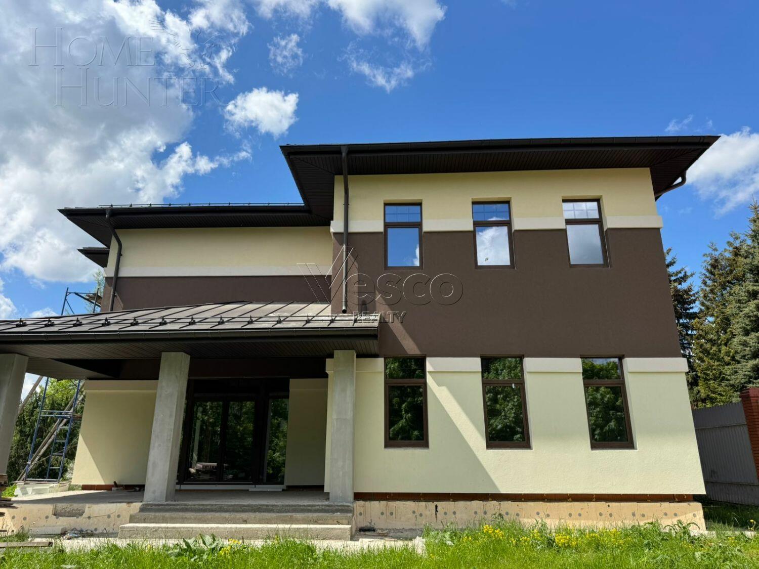 2-этажный коттедж 625 м² без отделки