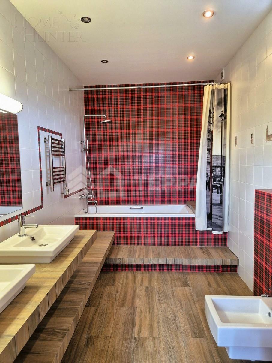 2-этажный таунхаус 380 м² с отделкой