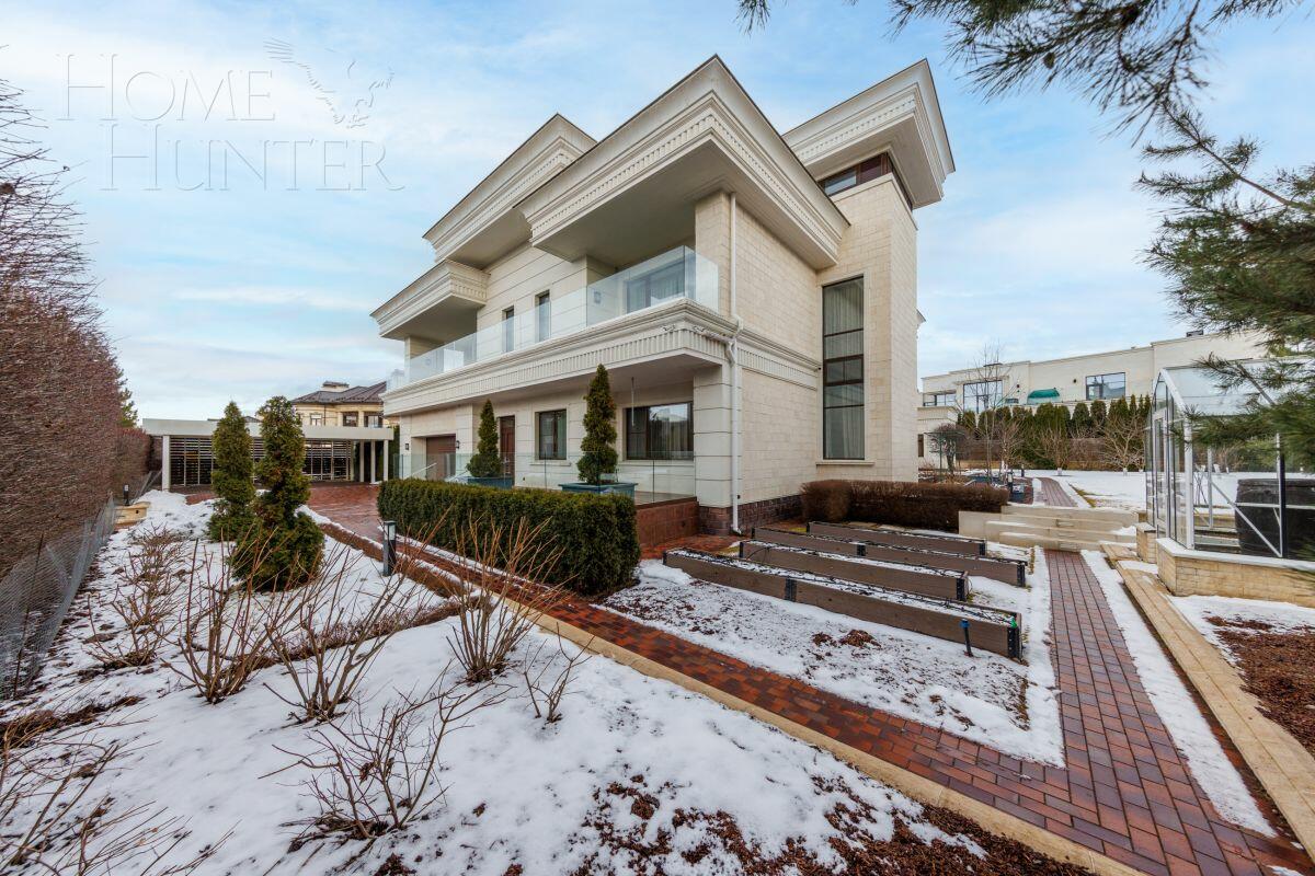 2-этажный коттедж 550 м² с отделкой