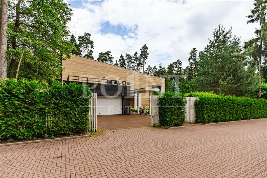 2-этажный коттедж 1 328 м² с отделкой