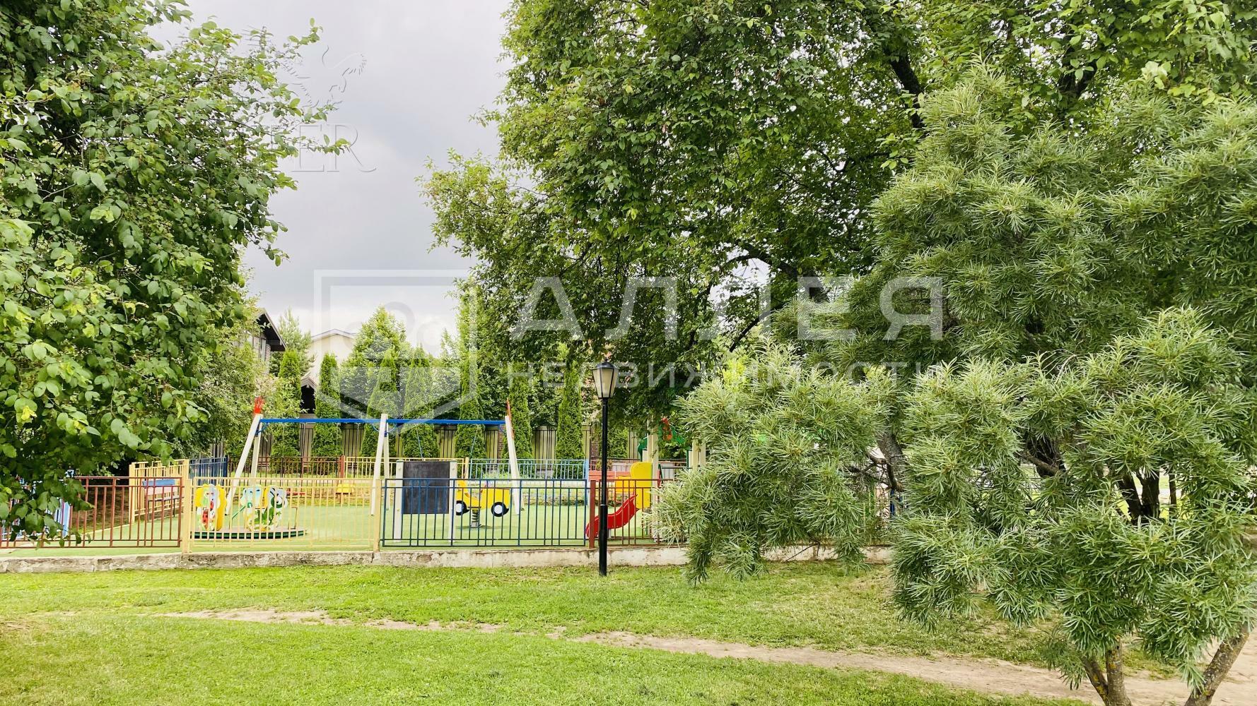 2-этажный коттедж 400 м² с отделкой