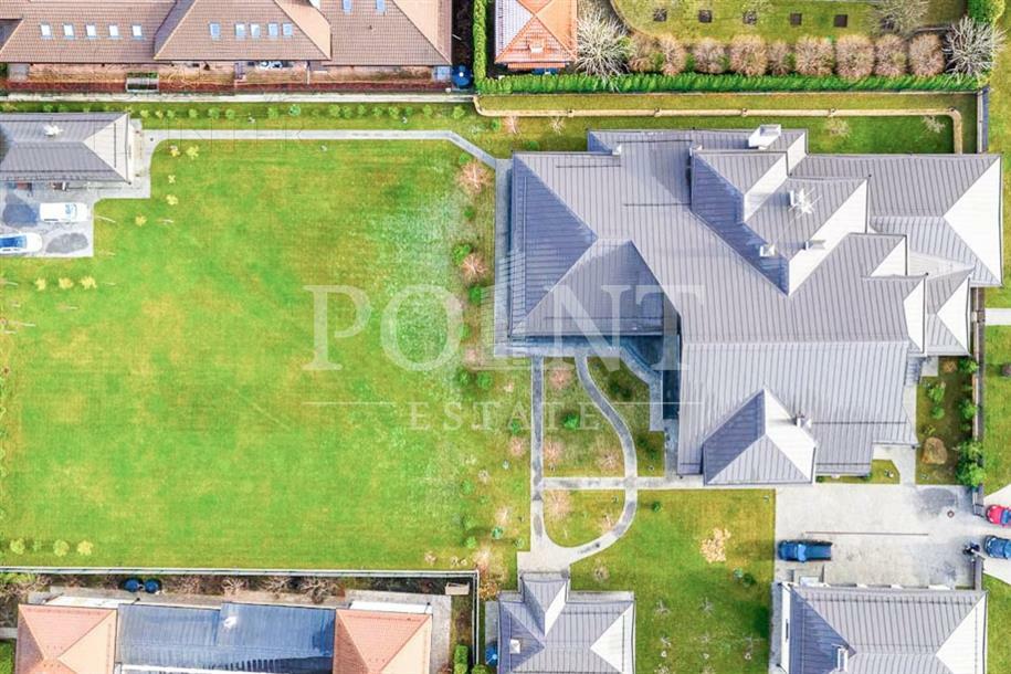 2-этажный коттедж 900 м² с отделкой