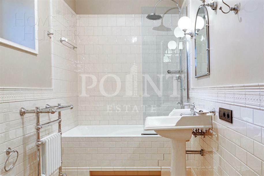 2-этажный коттедж 900 м² с отделкой