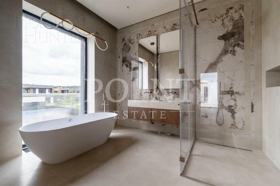 2-этажный коттедж 372 м² с отделкой