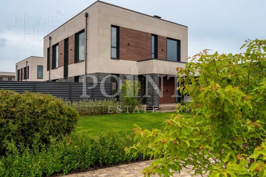 2-этажный коттедж 372 м² с отделкой