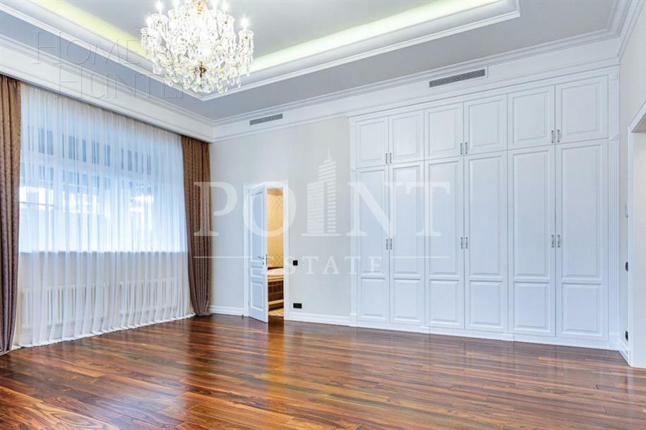 2-этажный коттедж 900 м² с отделкой