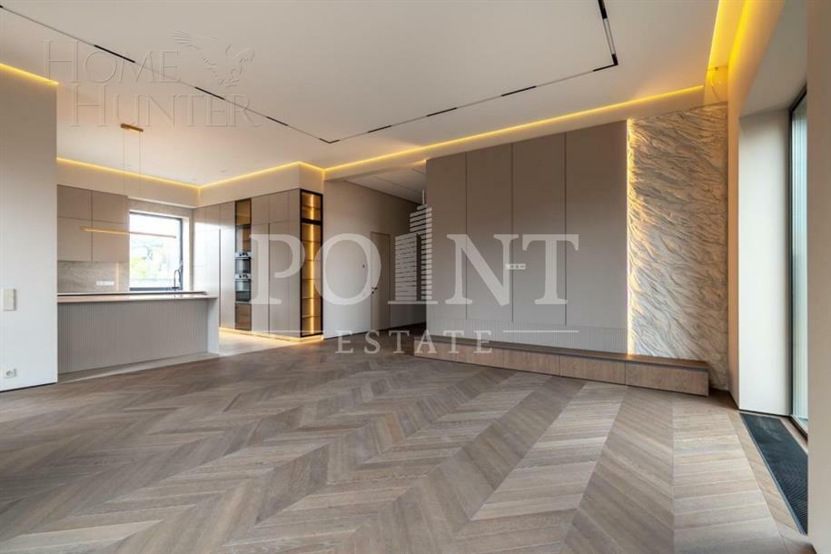 2-этажный коттедж 372 м² с отделкой