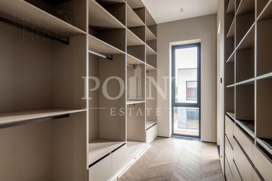 2-этажный коттедж 372 м² с отделкой