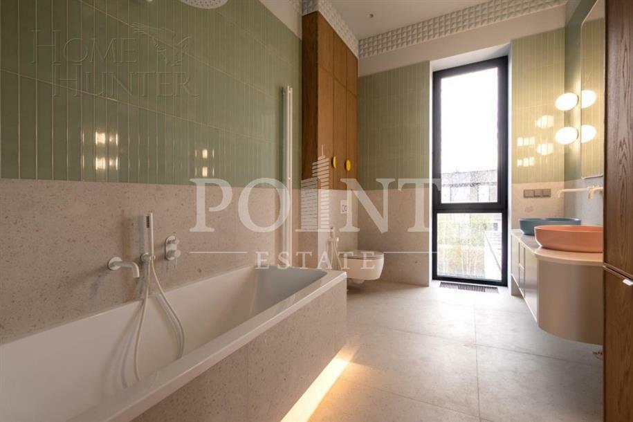 2-этажный коттедж 372 м² с отделкой