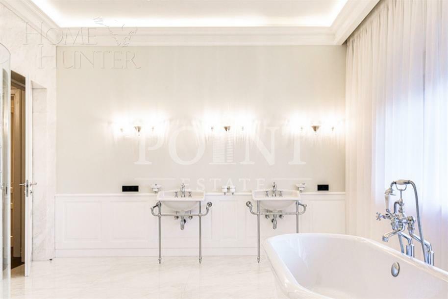 2-этажный коттедж 900 м² с отделкой