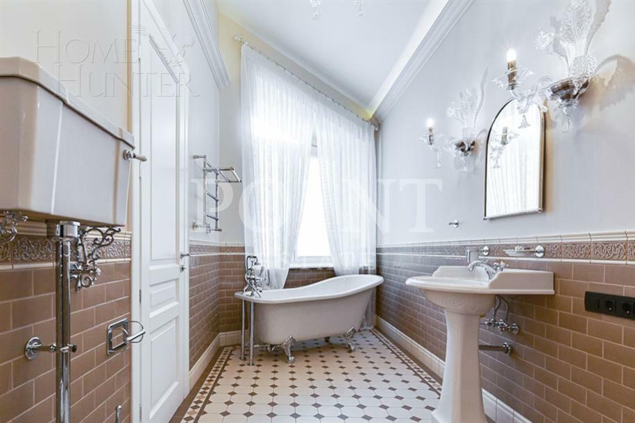 2-этажный коттедж 900 м² с отделкой