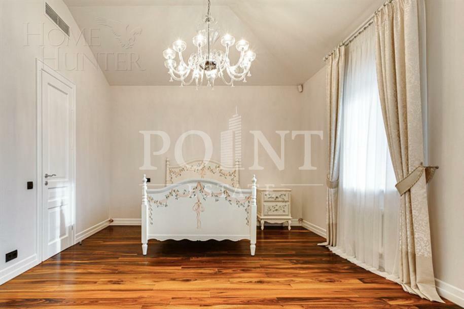 2-этажный коттедж 900 м² с отделкой