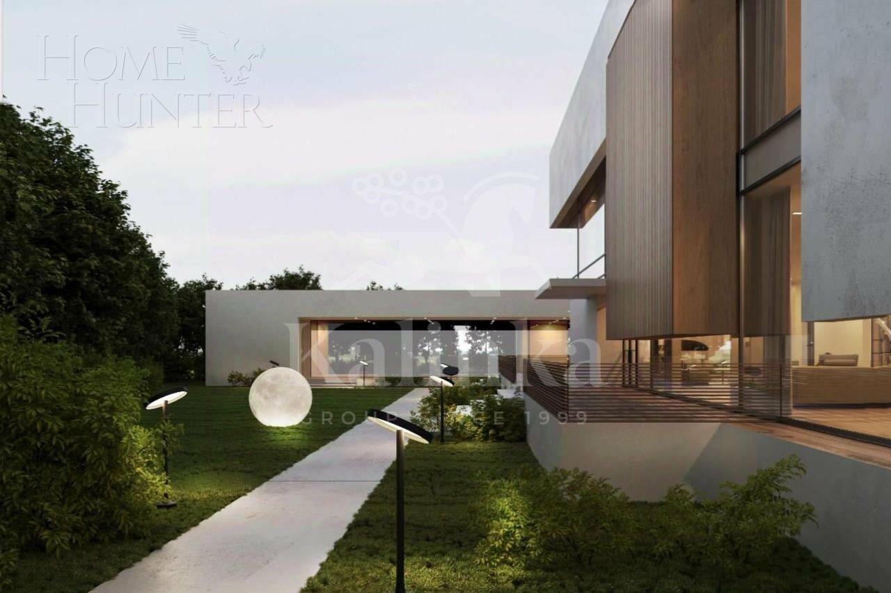 2-этажный коттедж 648 м² без отделки