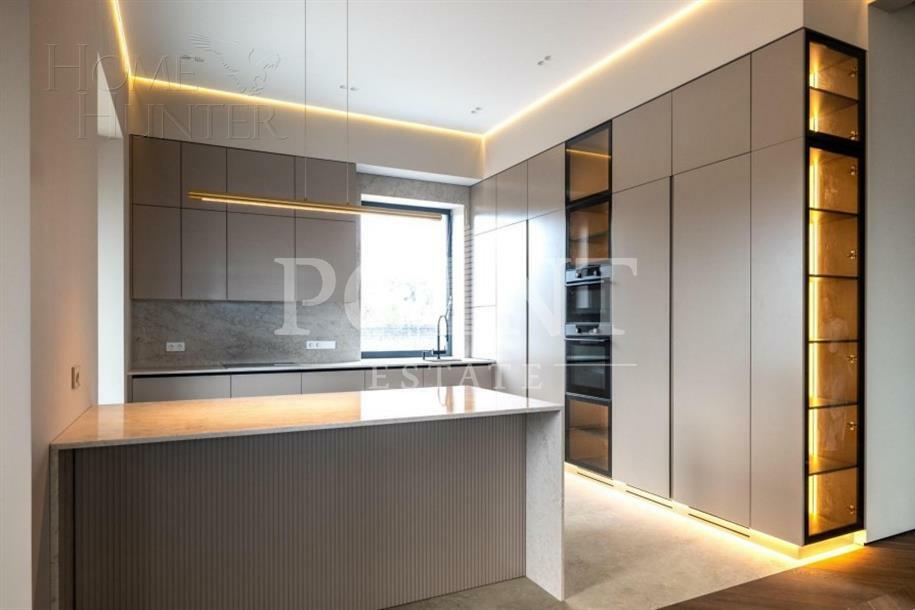 2-этажный коттедж 372 м² с отделкой