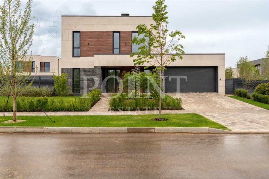 2-этажный коттедж 372 м² с отделкой