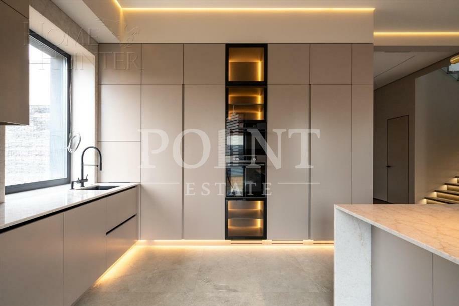 2-этажный коттедж 372 м² с отделкой