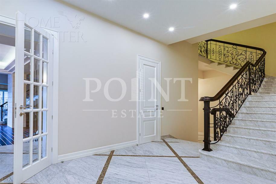 2-этажный коттедж 900 м² с отделкой