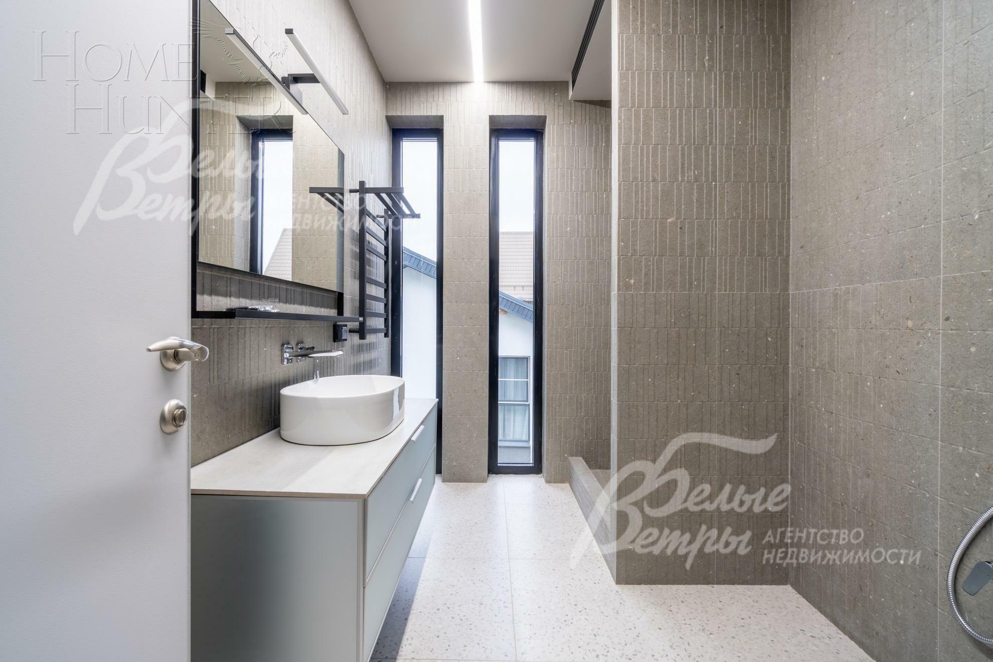 2-этажный коттедж 355 м² с отделкой