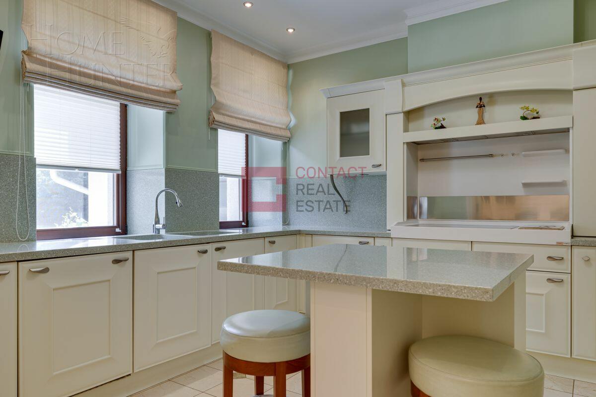 2-этажный коттедж 550 м² с отделкой