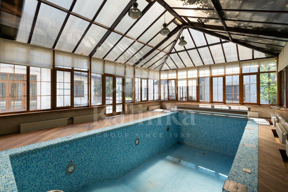 2-этажный коттедж 541.5 м² с отделкой