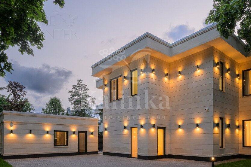 2-этажный коттедж 350 м² с отделкой